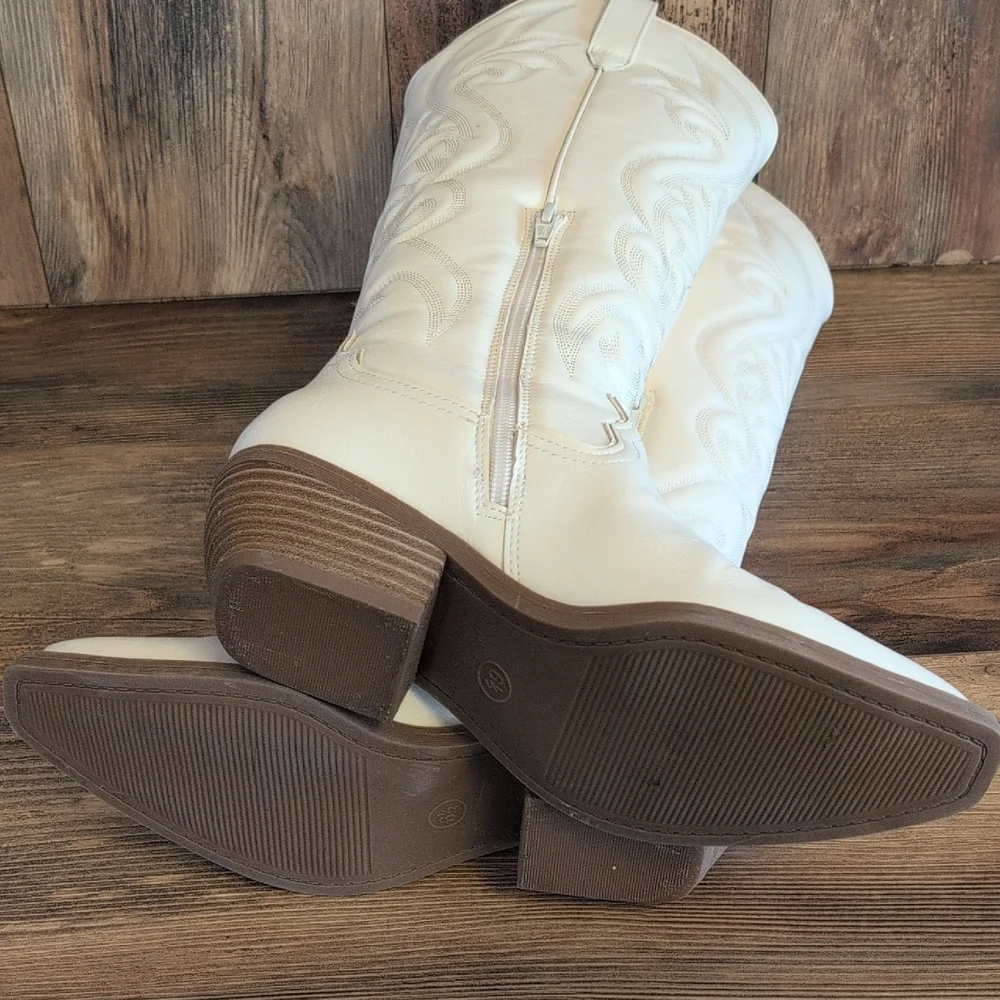 Wild Fable NWT Kenzie White Over the Knee Western Boots M194